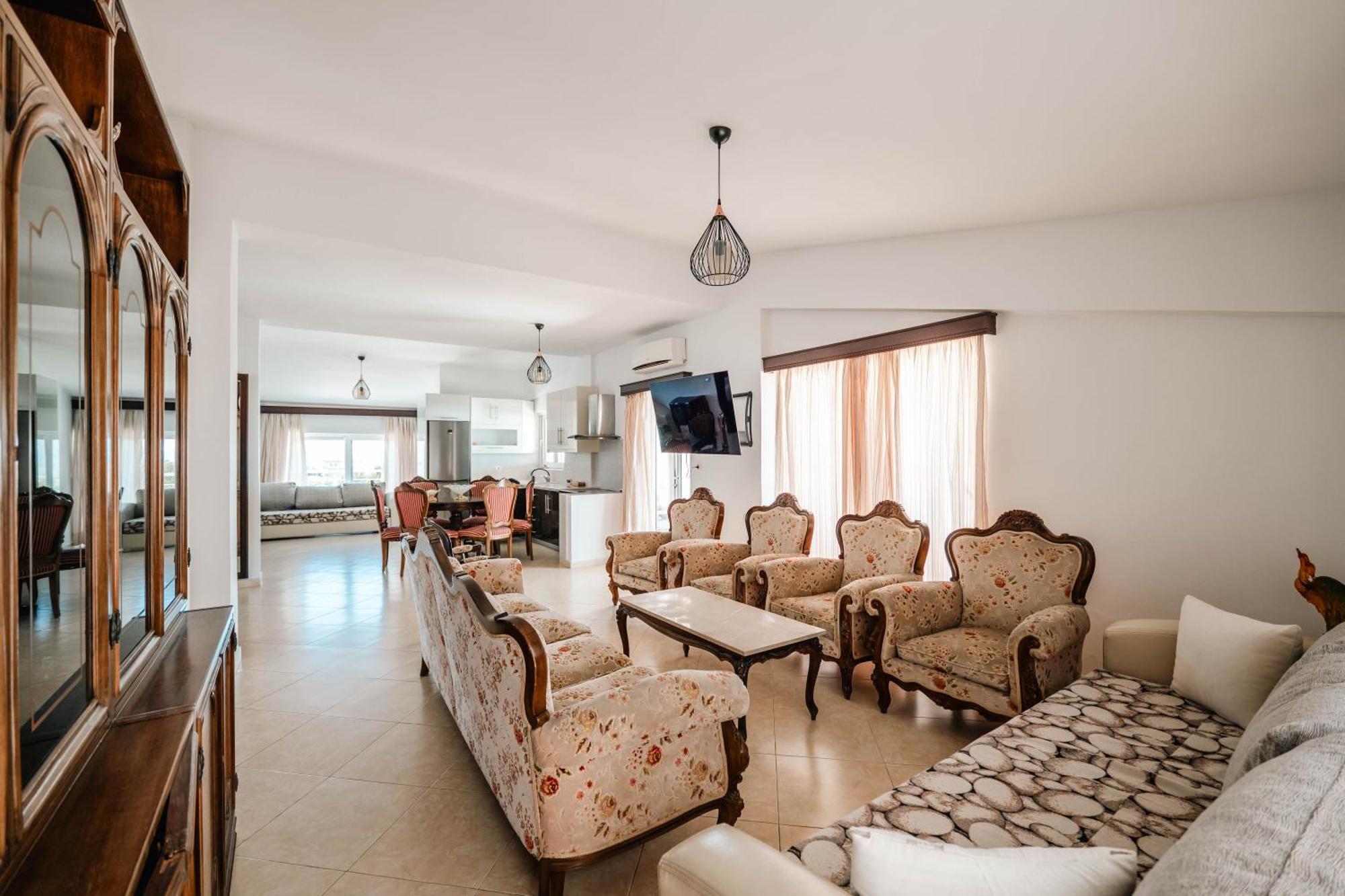 Alnes Hotel Sarandë Esterno foto