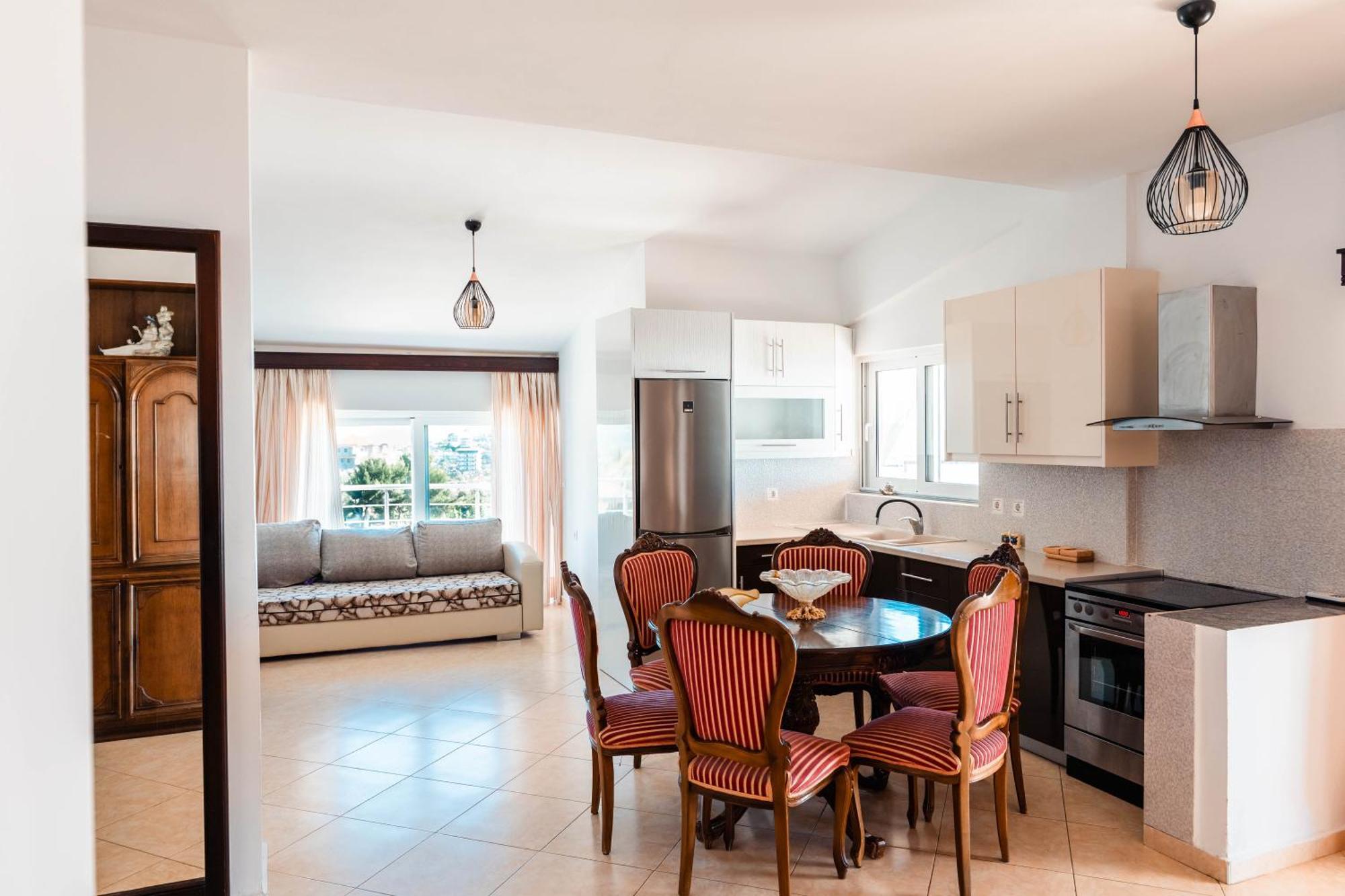 Alnes Hotel Sarandë Esterno foto
